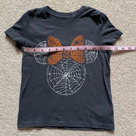 3/$15 or 4/$19 Halloween Glow In The Dark Minnie Mouse Disney Shirt Sz XSmall 5 - Picture 5 of 11